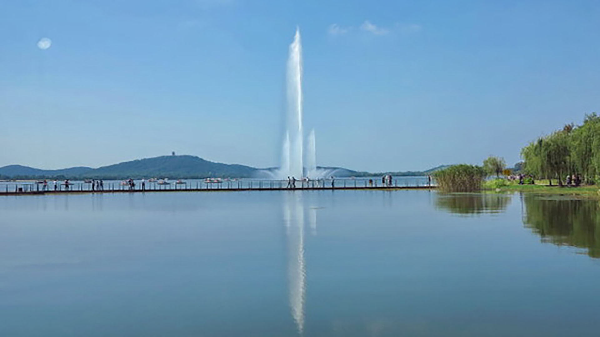 百米高喷-01-ok.jpg 百米高喷-01-ok.jpg